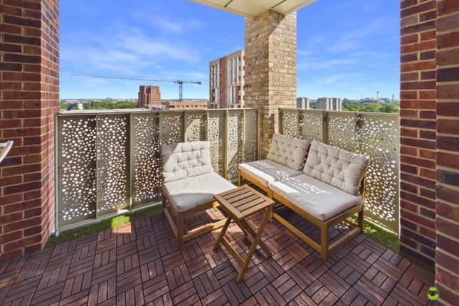 Flat 65, Crane Court, 2 Kite Close, London photo 4