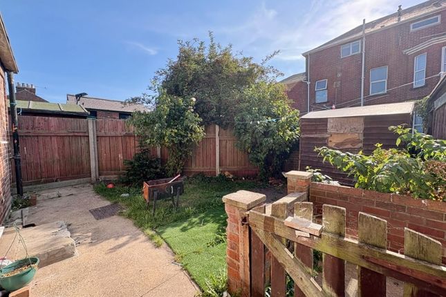 2 Albany Road, Great Yarmouth photo 2