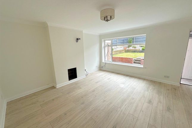 1, Ascot Gardens, Stourbridge photo 3