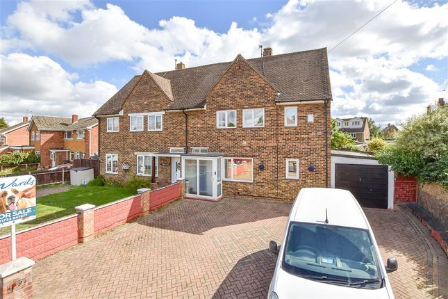 3-bed semi-detached on Marsh Way Larkfield, Aylesford, £257,500