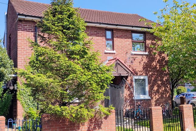 Thumbnail Flat for sale in Annadale Crescent, Belfast