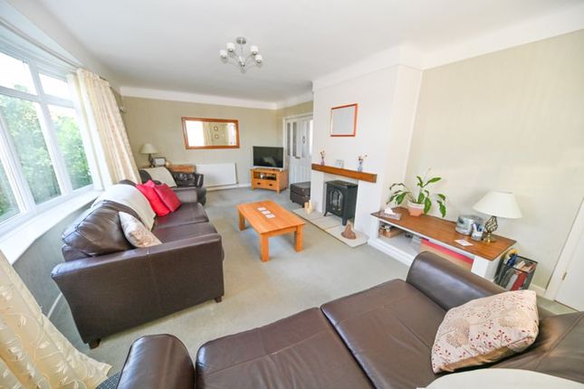 36, Cavendish Drive, Waterlooville photo 2