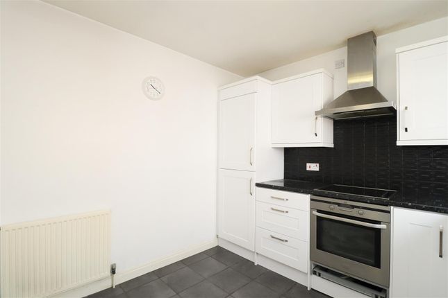 22, Godwins Way, York photo 4