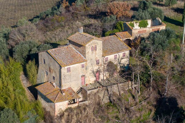 Farmhouse for sale in Tavarnelle Val di Pesa, Florence, Tuscany, Italy