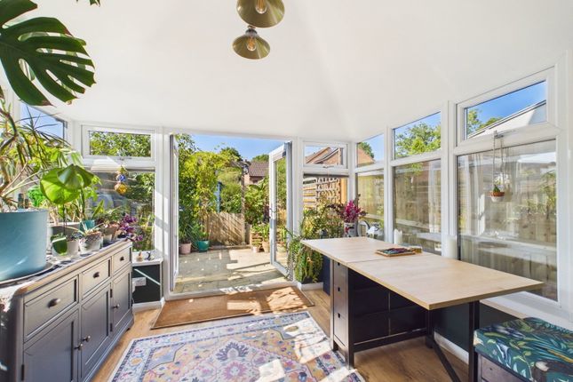 52, Acorn Avenue, Horsham photo 3