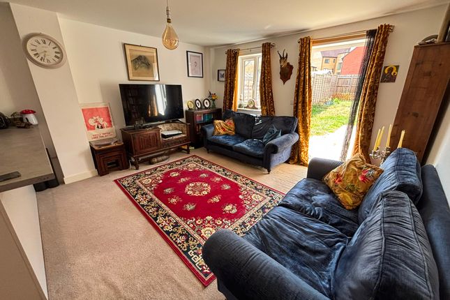 22 Meadow View, Ashford photo 4