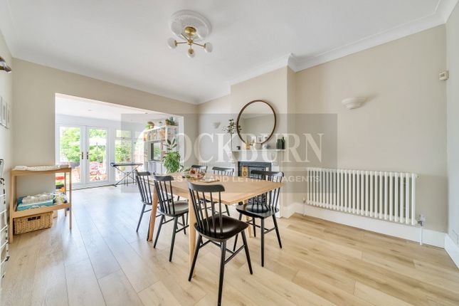 34, County Gate, London photo 2