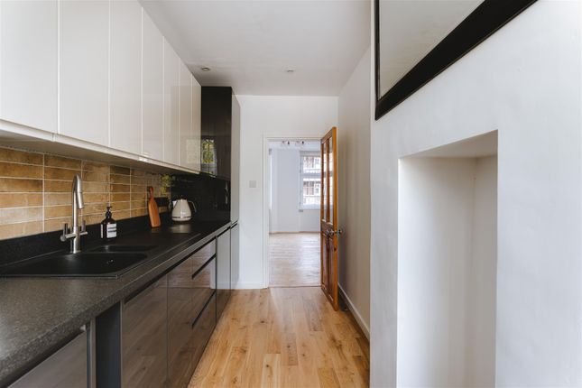 Flat 19, Darcy House, London Fields East Side, London photo 4