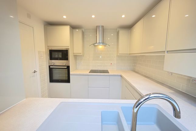 13, Landrake Grove, Stoke-on-Trent photo 2