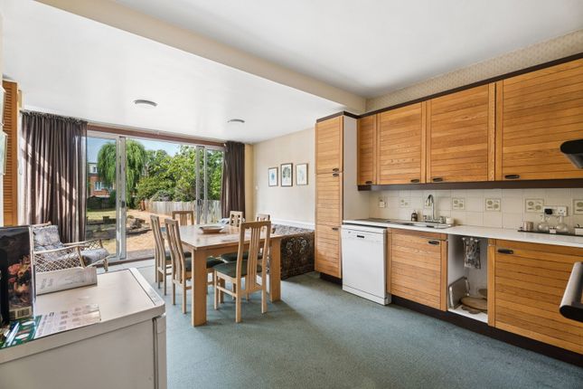 10, Anselm Road, Pinner photo 4