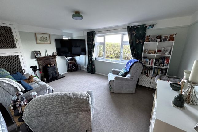 35, The Claytons, Ross-On-Wye photo 3