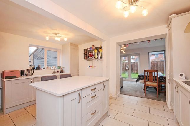 12, Wood Close, York photo 4