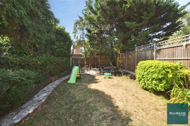 23, Holly Park Gardens, Finchley photo 4