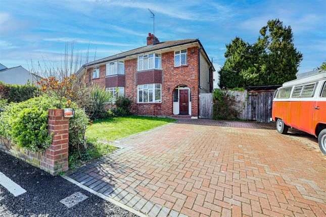 2, Bourne End Lane, Hemel Hempstead photo 2