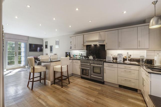 8, Greensleeves Way, Kings Hill photo 3