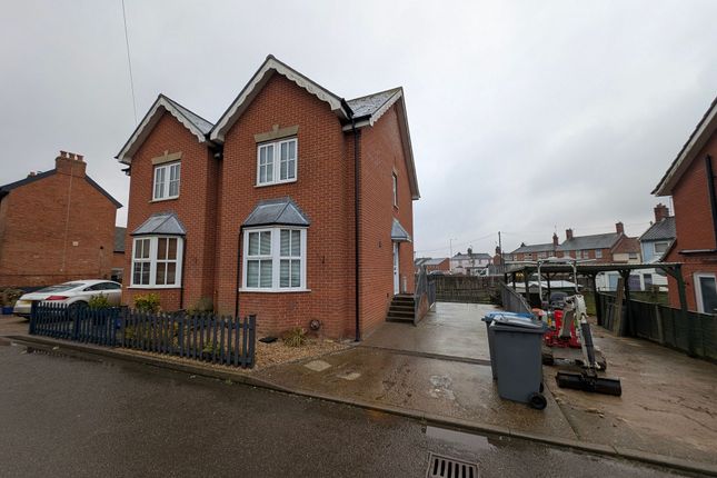 3-bed house on 18 Urban Road, Leiston, £950/mo