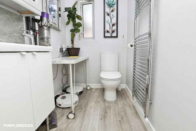 27, Pine Grove, Bootle photo 4