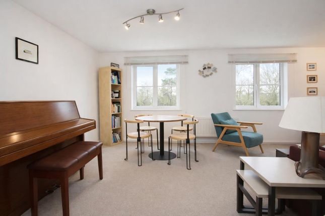 Flat 6, Queens Court, Borehamwood photo 4