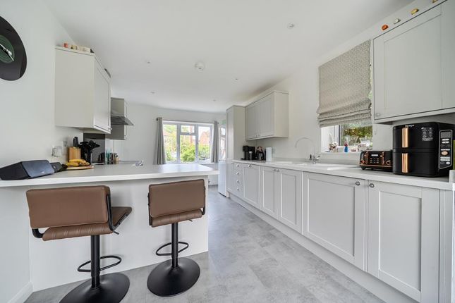 15 HIGHFIELD, Highfield, Long Crendon photo 3