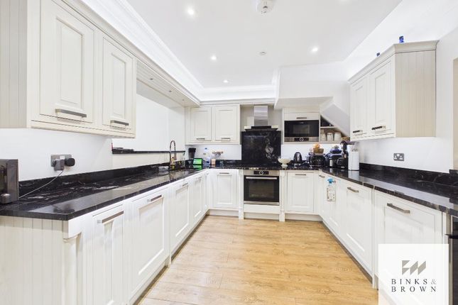 111, Kingsman Road, Stanford Le Hope photo 3