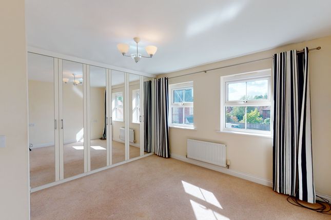 7, Goldcrest Way, Nr Alton photo 4