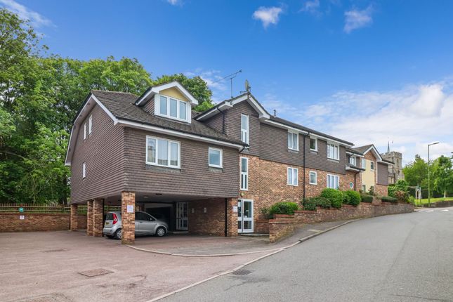 Flat 6, The Cloisters Church Lane, Kings Langley photo 2