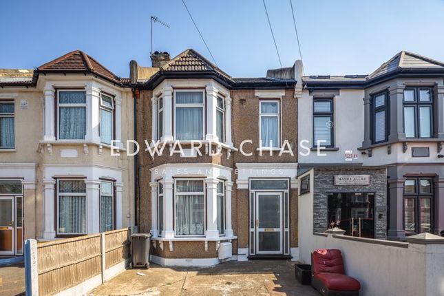 Thumbnail Terraced house for sale in Windsor Road, Ilford