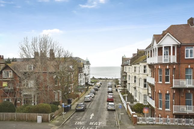47 Darwin Court, Harold Road, Margate photo 2
