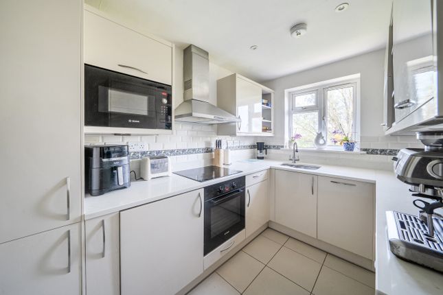 Flat 15, Cherwell Lodge,, Water Eaton Road, Oxfordshire photo 3