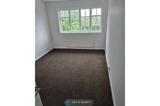 Thumbnail Flat to rent in Limpsfield Road, Warlingham
