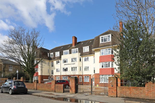 Flat for sale in Springfield Road, Kingston Upon Thames