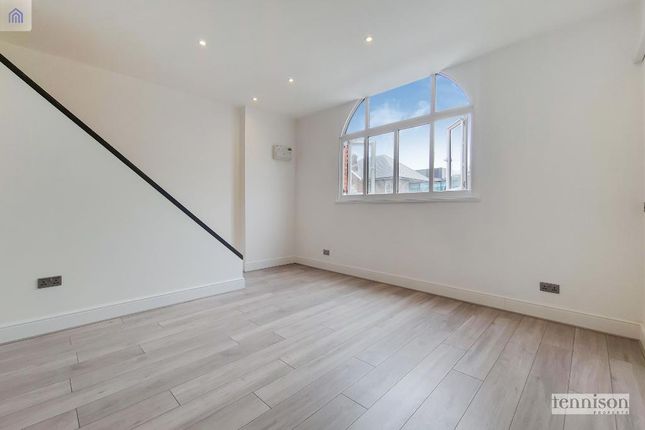 287, Kingston Road, London photo 3