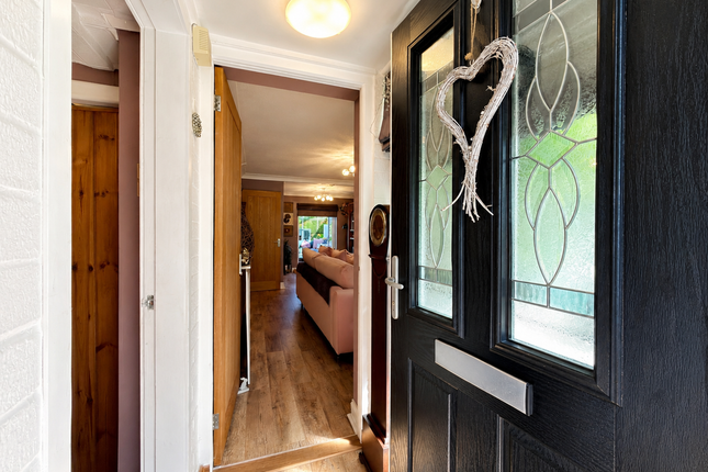 22, Barfold Close, Stockport photo 4