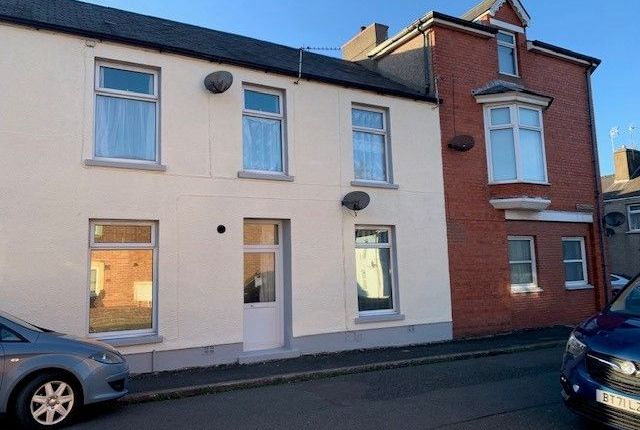 Thumbnail Flat to rent in Wellington Street, Pembroke Dock