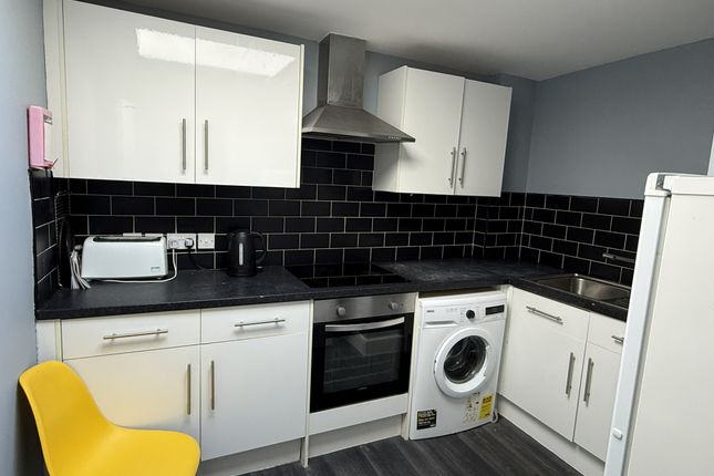 37A, Stafford Road, Wallington photo 3