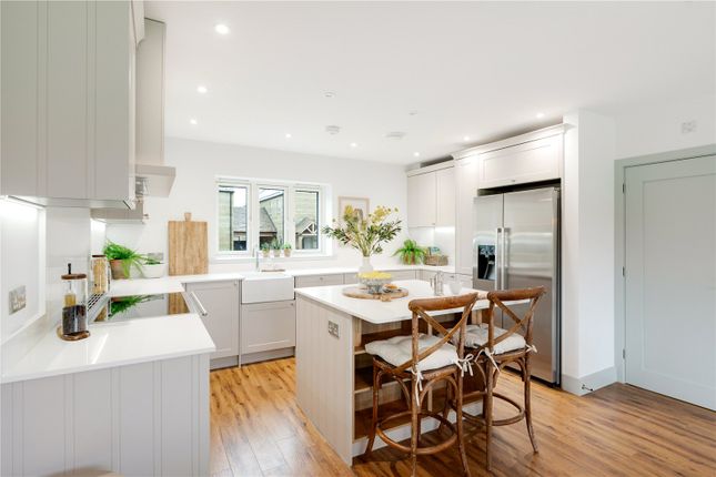 4 Saxon Drive, Manor Court, Greet photo 4
