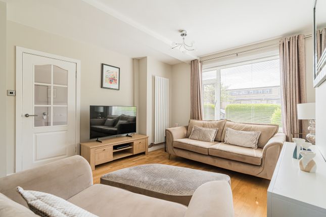 20, Redhall Grove, Edinburgh photo 2