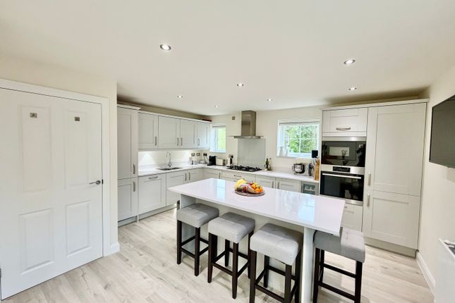 25, St. Oswalds Way, Sheffield photo 2