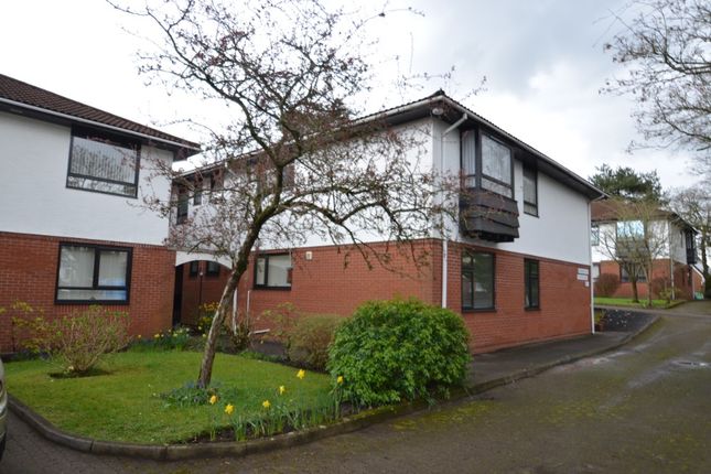 Thumbnail Flat to rent in Werngoch Road, Cyncoed, Cardiff