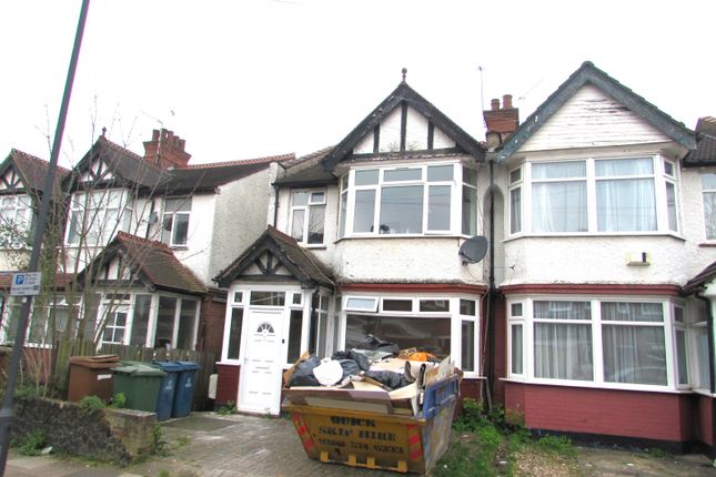 Thumbnail Flat to rent in Montrose Road, Harrow, Middlesex