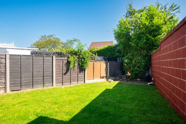 36, Old Gates Drive, Blackburn photo 4