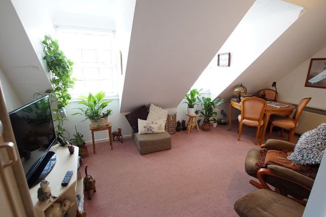 Flat 44,, Chestnut House, Blandford Forum photo 4