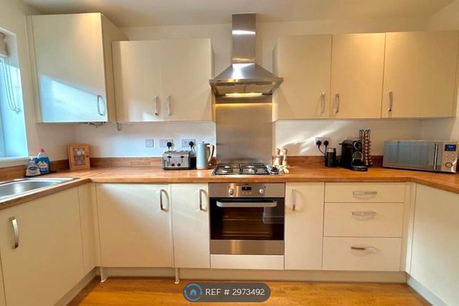 Magdalene Close, South Marston, Swindon photo 5