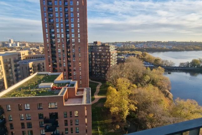 2-bed flat on Hendon Waterside,Moorhen Drive ,Edgware, London, £450,000