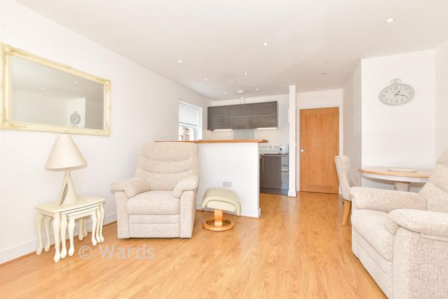 Kent Cottage, Chapel Street, Hythe photo 4