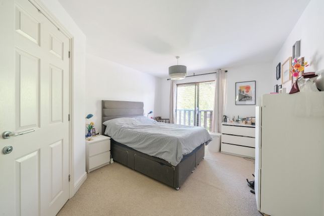 Flat 7, Beaumont Court,, Vicarage Hill, Hampshire photo 4