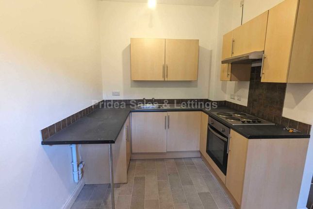 Thumbnail Flat to rent in Broadgate, Lincoln