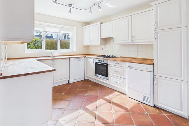 Clyne Cottage, High Street, Shipton-under-Wychwood, Chipping Norton photo 4