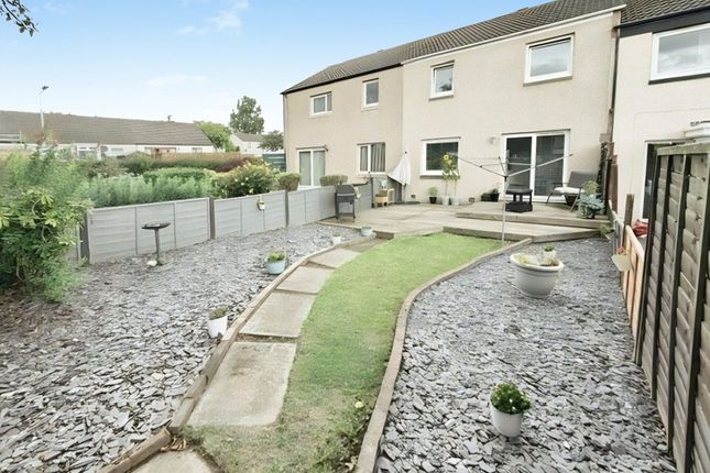 496 Blair Avenue, Glenrothes photo 2