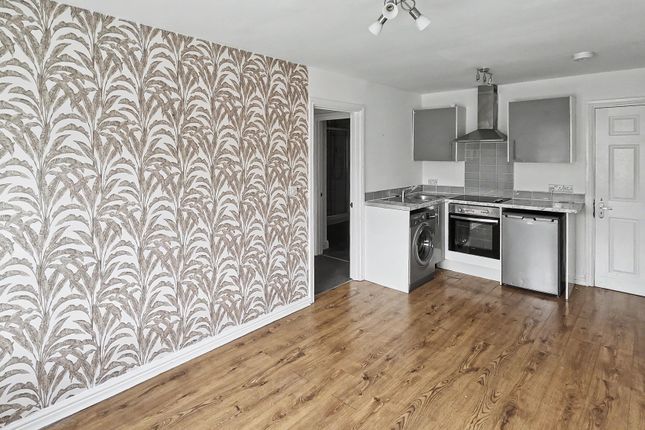 Flat 6, 11 Alexandra Street, Carrington, Nottingham, NG5 1RP photo 3